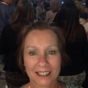 Meet your Posher, Cynthia